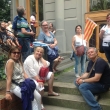 El grupo aficionado por la mstica juda - Kabala, organizado por Rosana, que vin a Praga de Barcelona, para rezar donde la tumba de Maharal en el cementerio judo de Praga, en la visita por el Barrio Judo el da 12 de junio del 2015