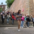 Bajando por la Nueva escalera al Barrio Pequeo con el querido grupo de andinos, fin del abril de 2014
