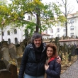 Mara Elisa y su marido, muy buena gente juda de Argentina en el Aniguo Cementerio Judo de Praga el 6 de noviembre de 2017